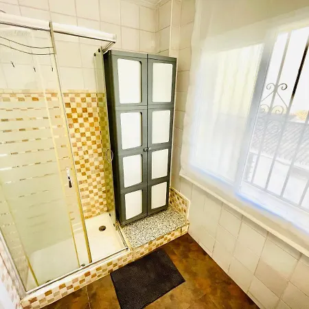 Bonito Junto A Playa Centro