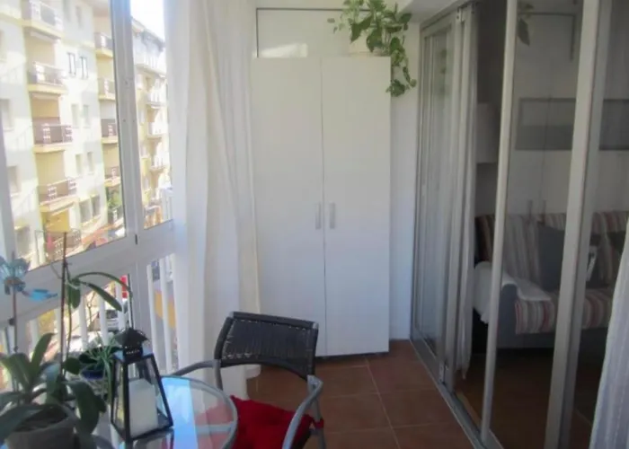 Bonito Junto A Playa Centro